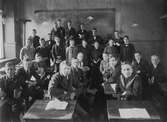 Klass 5 A på Karolinska Läroverket, Olaigatan , Skolgatan, 1918 ca