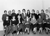 Klassfoto Risbergska skolan i Örebro, 1958