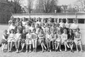 Klassfoto Kommunala Flickskolan Örebro, slutet 1950-tal