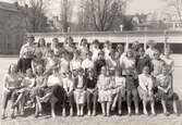 Klassfoto Kommunala Flickskolan Örebro, slutet 1950-tal