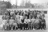 Klassfoto Kommunala Flickskolan Örebro, slutet 1950-tal