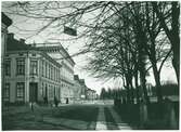 Vänersborg. Drottninggatan och del av torget