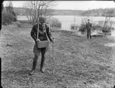 BIL MED APPARATUR, MALMARBETARE I FÄLT