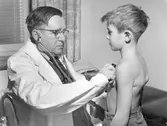 Läkarundersökning på Vasaskolan, 1950-tal