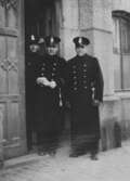 Poliskonstaplar vid Rådhuset, 1940
