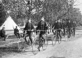 Militärer på cykel, 1890-tal