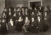 En grupp med kvinnor, 1910-1929