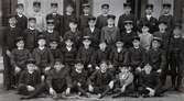 Klass 4B på Karolinska skolan, 1905-1906