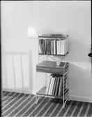 BOKHYLLOR, BORD, LAMPOR FÖR BROSCHYR