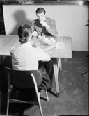 PUB:S MÖBELUTSTÄLLNING PÅ BANKHALLEN