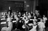 Skolklass vid Fridhems skola, 1926-04-19