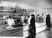 Interiör från mjölkaffär, 1930-tal