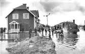 Översvämmning vid Kvismare station, april 1924