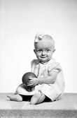 Flicka med boll, 1952-08-13