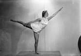 Gymnast, 1941