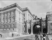 RIKSDAGSHUS MED OMGIVNINGAR