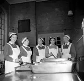 Lottakåren på instruktionskurs, april 1958