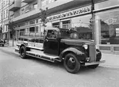 Tankbil utanför Normans bilaffär, 1939