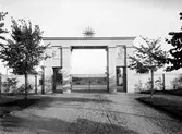 Entré till krematoriet vid Norra kyrkogården, 1937 ca
