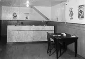 Interiör från Sparbankenfilial, 1940-tal