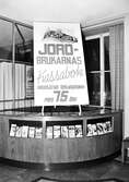 Reklamskylt på Örebro Sparbank, 1942