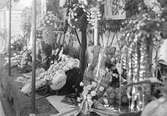 Blomsterarrangemang på utställning, 1944