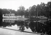 Båtar vid slussen,1940-tal