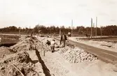 Stenläggning vid Hovstavägen, 1920-tal