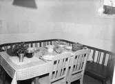Uppdukat bord, 1948