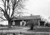 Gård i Råberga, Närkes Täby 1946