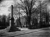 Statyn Obelisken, 1940-tal