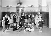 Sångstund på förskolan , 1939