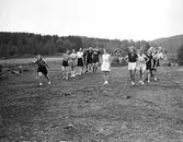 Gymnastikflickor på träningsläger, 1930-tal