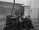 Provbänk på AB Gasgenerators fabrik, 1943