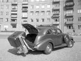 Bil med gasgenerator, juni 1942