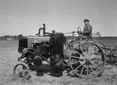 Traktor med gasgenerator, maj 1942