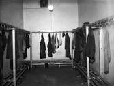 Omklädningsrum, 1946