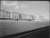 SKOLOR I NORRKÖPING
EXT. INT