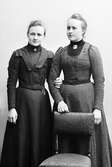 Två kvinnor, 1902 ca