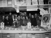Personalen på C. G. Petterssons färghandel, 1945