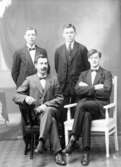Fyra män i ateljén, 1919