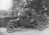 Veteranbil med sin ägare, 1929