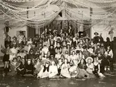 Nyårsfest med maskerad, 1943-12-31