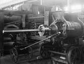 Cylinderborrmaskin i uppsättningsverkstaden vid centralverkstäderna, 1905
