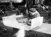 Svetsare i plåtslagarverkstaden vid centralverkstäderna, 1902-1910