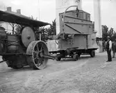 Ångvält med släp på Örebroutställningen, 1928