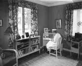 Syster Anna Ullas på Blåklintshemmet. Fotografier tagna vid invigningen av barnsjukhuset den 20 juni 1931. Bilder från Barnsjukhusets invigning i Linköping. Invigningen av Blåklintshemmet år 1931. Bilder från Blåklintshemmets invigning år 1931.