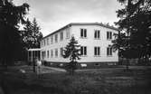 Fru Näsström vid Barnsjukhuset i Linköping. Bilden är tagen av Stenhardt.

Bilder från Barnsjukhusets invigning i Linköping. Invigningen av Blåklintshemmet år 1931. Bilder från Blåklintshemmets invigning år 1931.