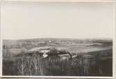 Vy från toppen av Sagåsen mot Sagereds gård cirka 1950.