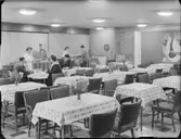 MONTER SAMT BAR Å ÖNSKEHEMSUTSTÄLLNINGEN